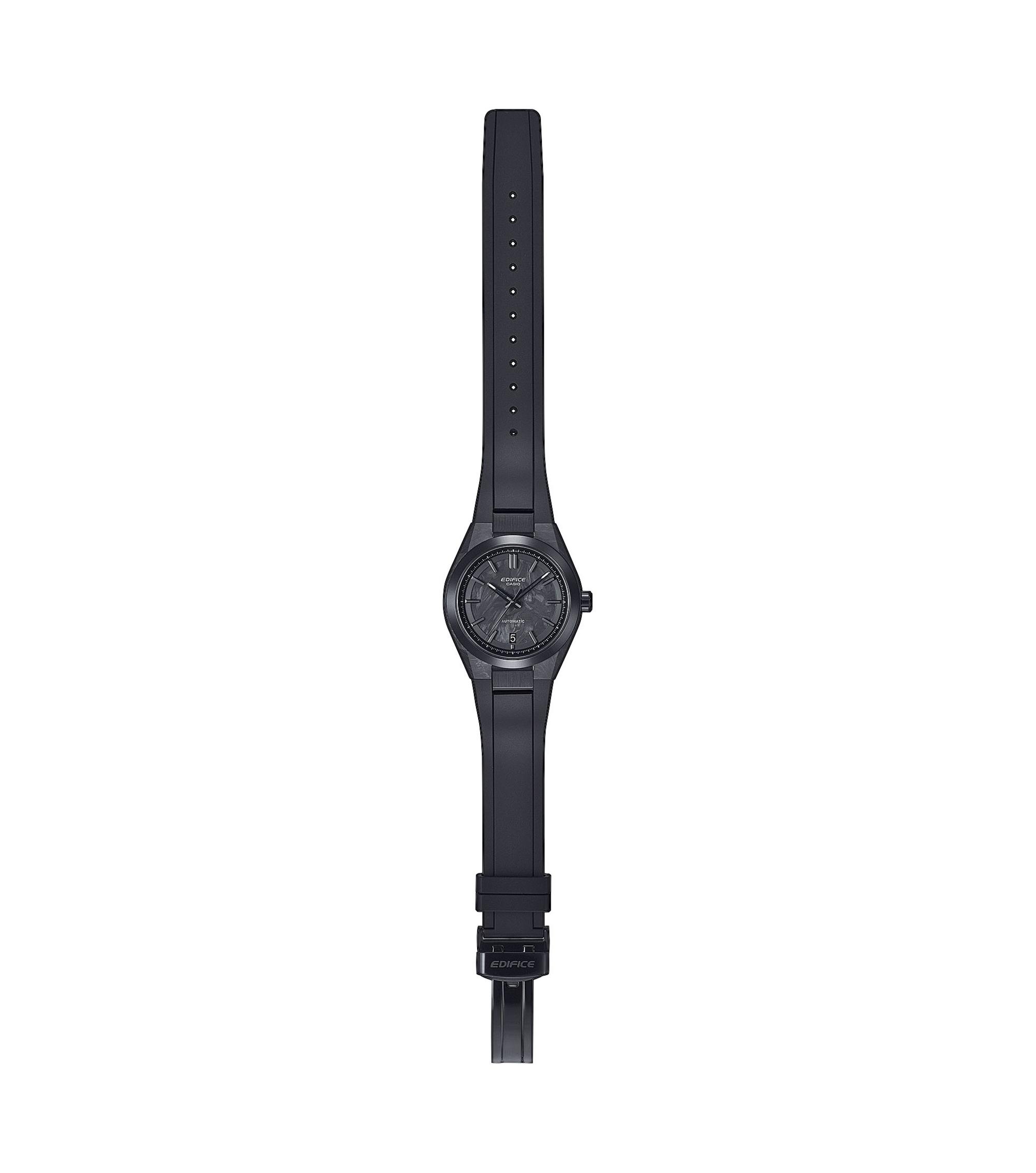Totale Frontalansicht der Casio Edifice EFK-100XPB-1AEF mit Carbongehäuse und Saphirglas Totale Frontansicht der Casio Edifice EFK-100XPB-1AEF mit Carbongehäuse und Saphirglas
