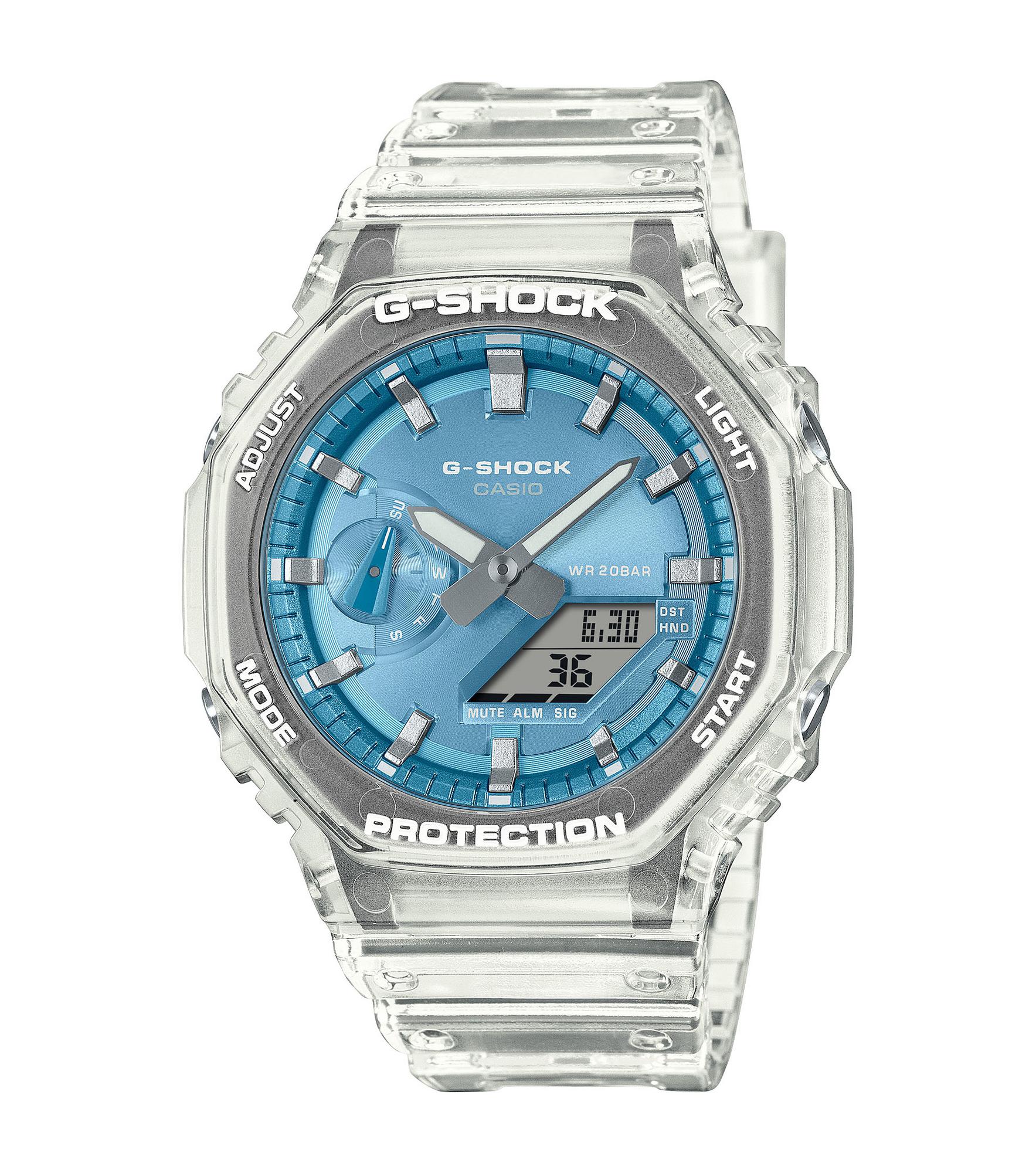 Casio G-Shock GA-2100BM-7A2ER – Unisex Street-Look Uhr mit bläulichem, metallisch glänzendem Zifferblatt, achteckiger Lünette, transparenter Carbon/Resin-Lünette und -Band – schimmernde Farbe & kühle Transparenz, erhältlich bei Juwelier Becher